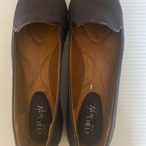 Soffit Eurosoft Blue suede flats sz. 7-1/2M